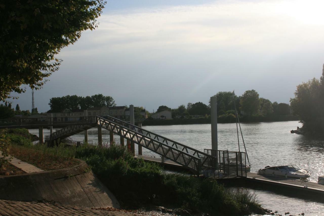 Villa Quai Souchet Libourne Exterior foto